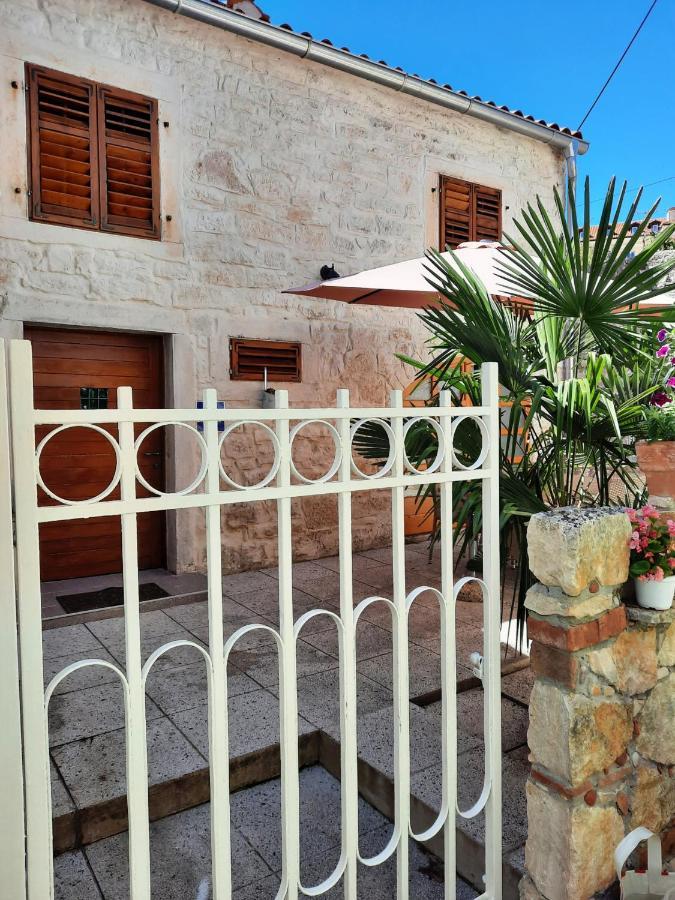Joseph'S Yard Apartment Ρόβινι Εξωτερικό φωτογραφία