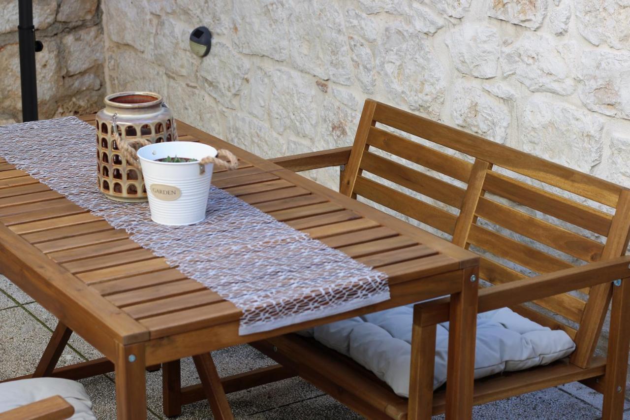 Joseph'S Yard Apartment Ρόβινι Εξωτερικό φωτογραφία