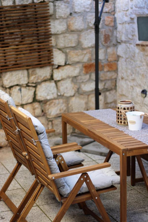 Joseph'S Yard Apartment Ρόβινι Εξωτερικό φωτογραφία