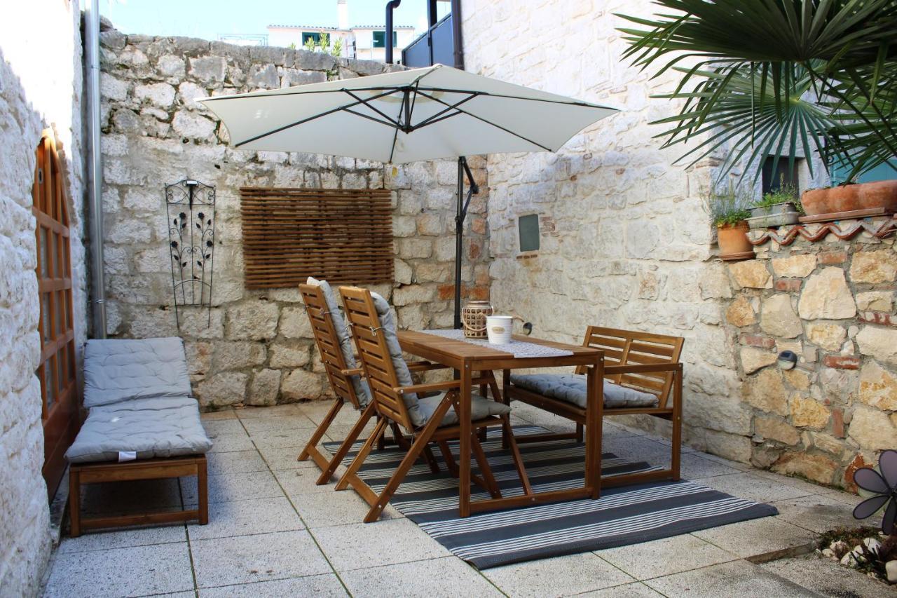Joseph'S Yard Apartment Ρόβινι Εξωτερικό φωτογραφία